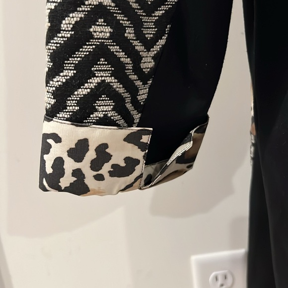 Chico’s Open Front Animal Print Jacket - Picture 6 of 11